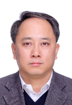 秦华